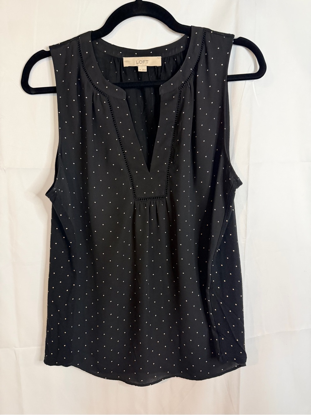 LOFT Black Sleeveless V-Neck Dot Print Camisole